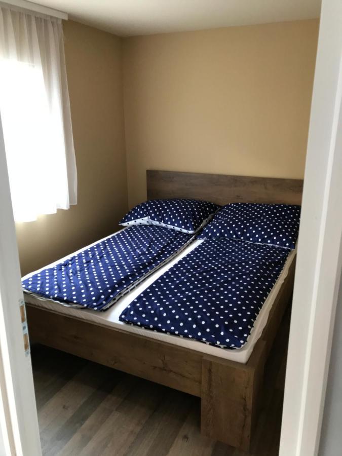 Dunasor1 Apartman Domsod Luaran gambar
